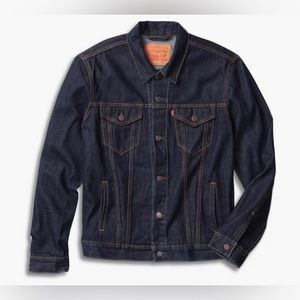 Levi’s dark wash TRUCKER JACKET